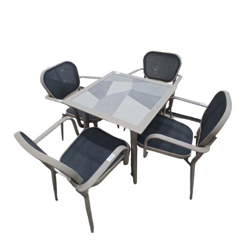 1TABLE 4 CHAIRS 90X90CM CHAMPAG